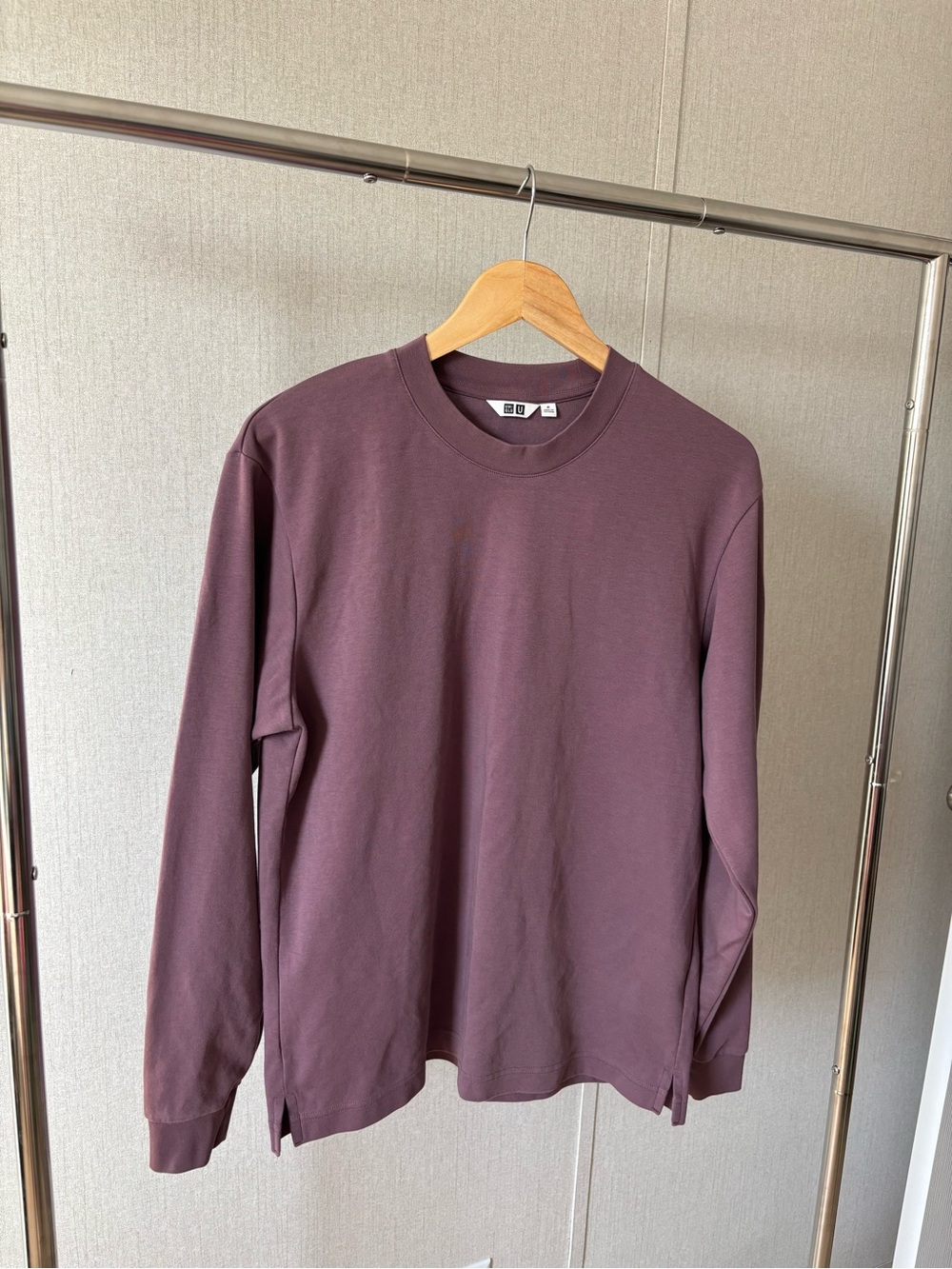 Uniqlo unisex Long-Sleeve Crewneck Tee - Plum